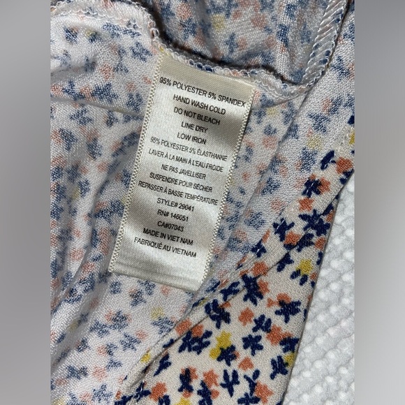 Women’s MONTEAU Los Angeles V neck peplum top size Large - Picture 5 of 9